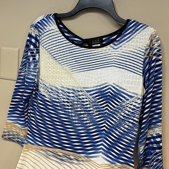 LTX Sportswear USA BACK GEM BUTTON Blue and White Patterned Dress M - Picture 2 of 9